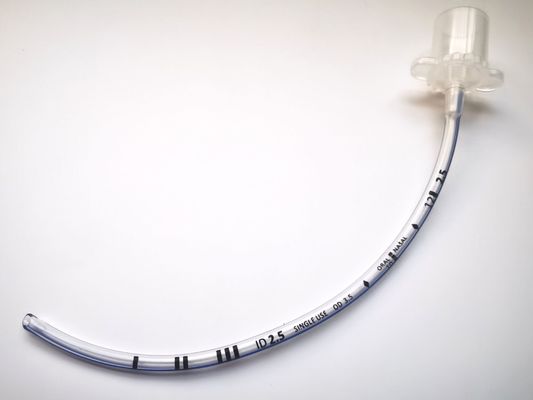 Medizinische Murphy Endotrachealröhre 2,5 mm Rechtswinkel Endotrachealröhre