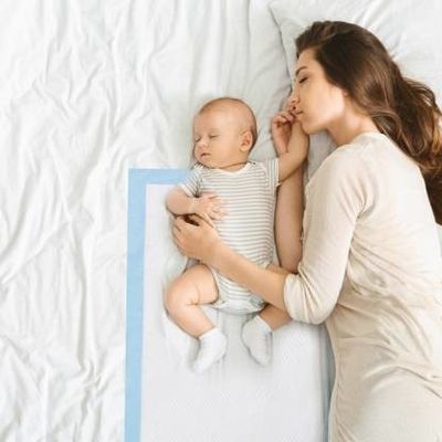 Baby und erwachsenes Krankenhaus medizinisches Wegwerf-Underpad-Absorptionsmittel 65*51CM 7ply